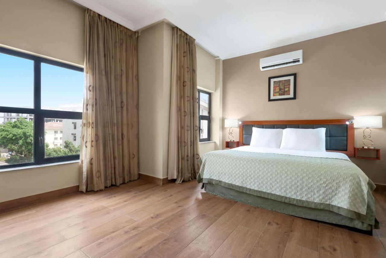 Hawthorn Suites By Wyndham אבוג'ה מראה חיצוני תמונה