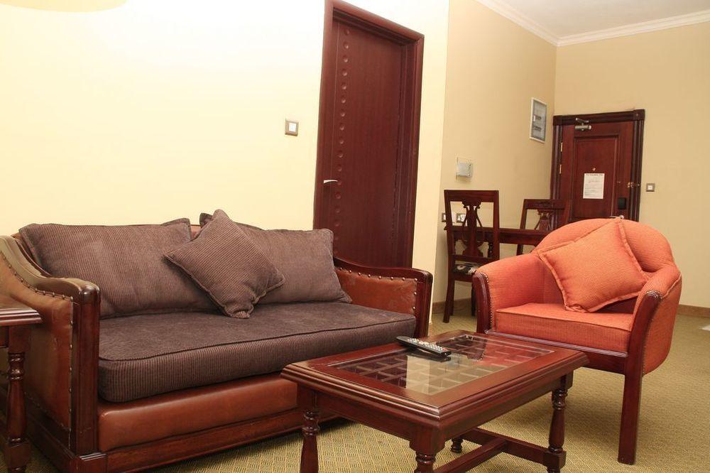 Hawthorn Suites By Wyndham אבוג'ה מראה חיצוני תמונה
