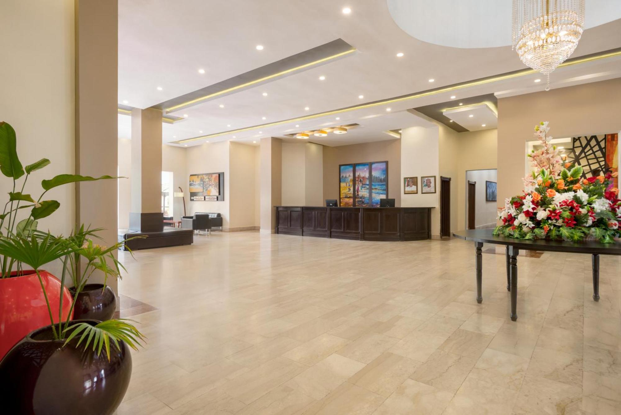 Hawthorn Suites By Wyndham אבוג'ה מראה חיצוני תמונה