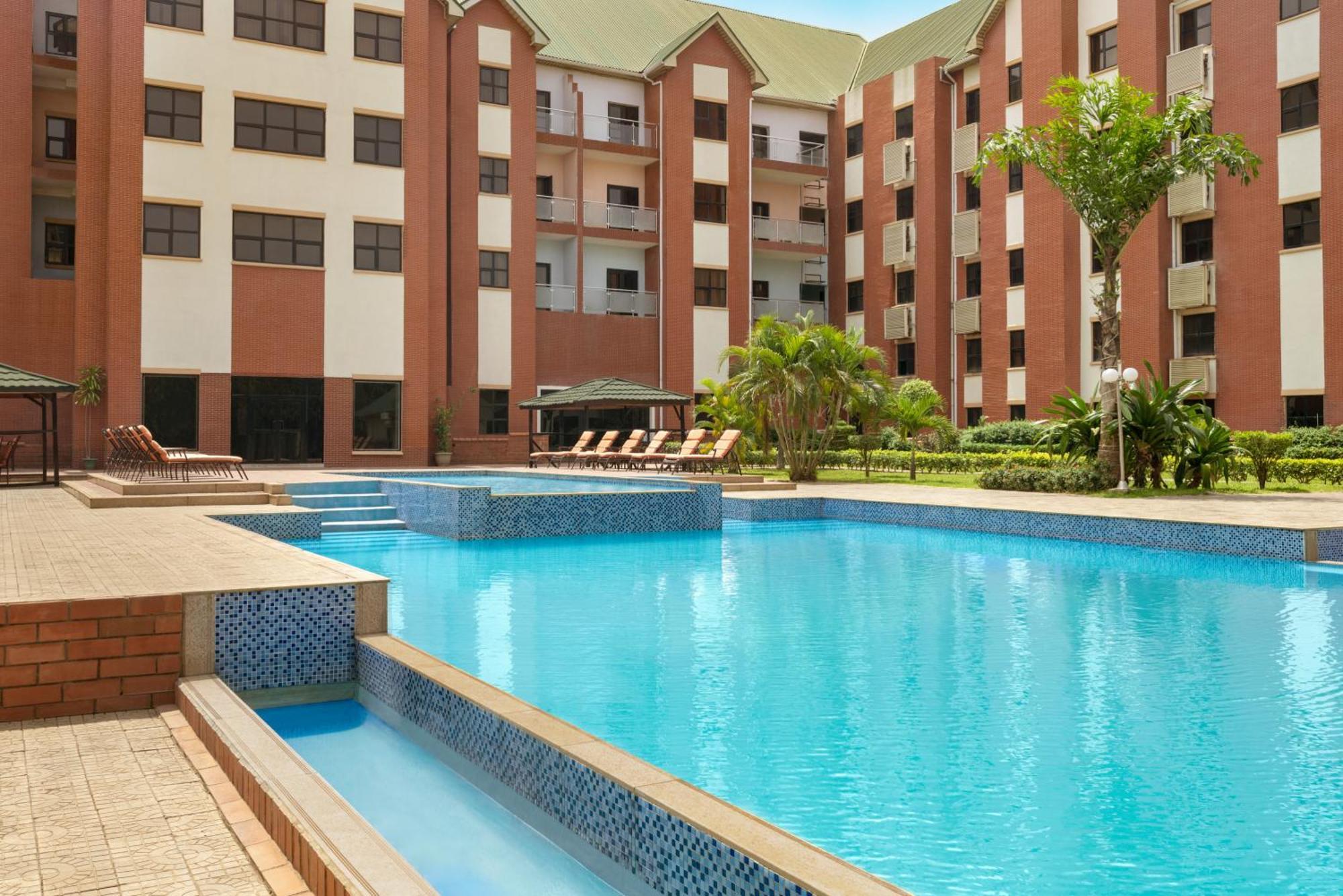 Hawthorn Suites By Wyndham אבוג'ה מראה חיצוני תמונה
