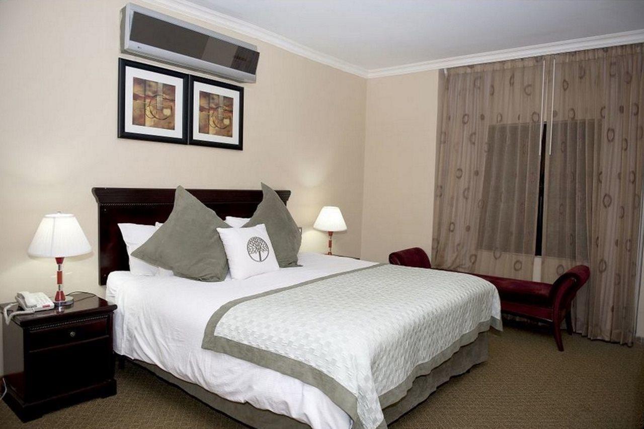 Hawthorn Suites By Wyndham אבוג'ה מראה חיצוני תמונה