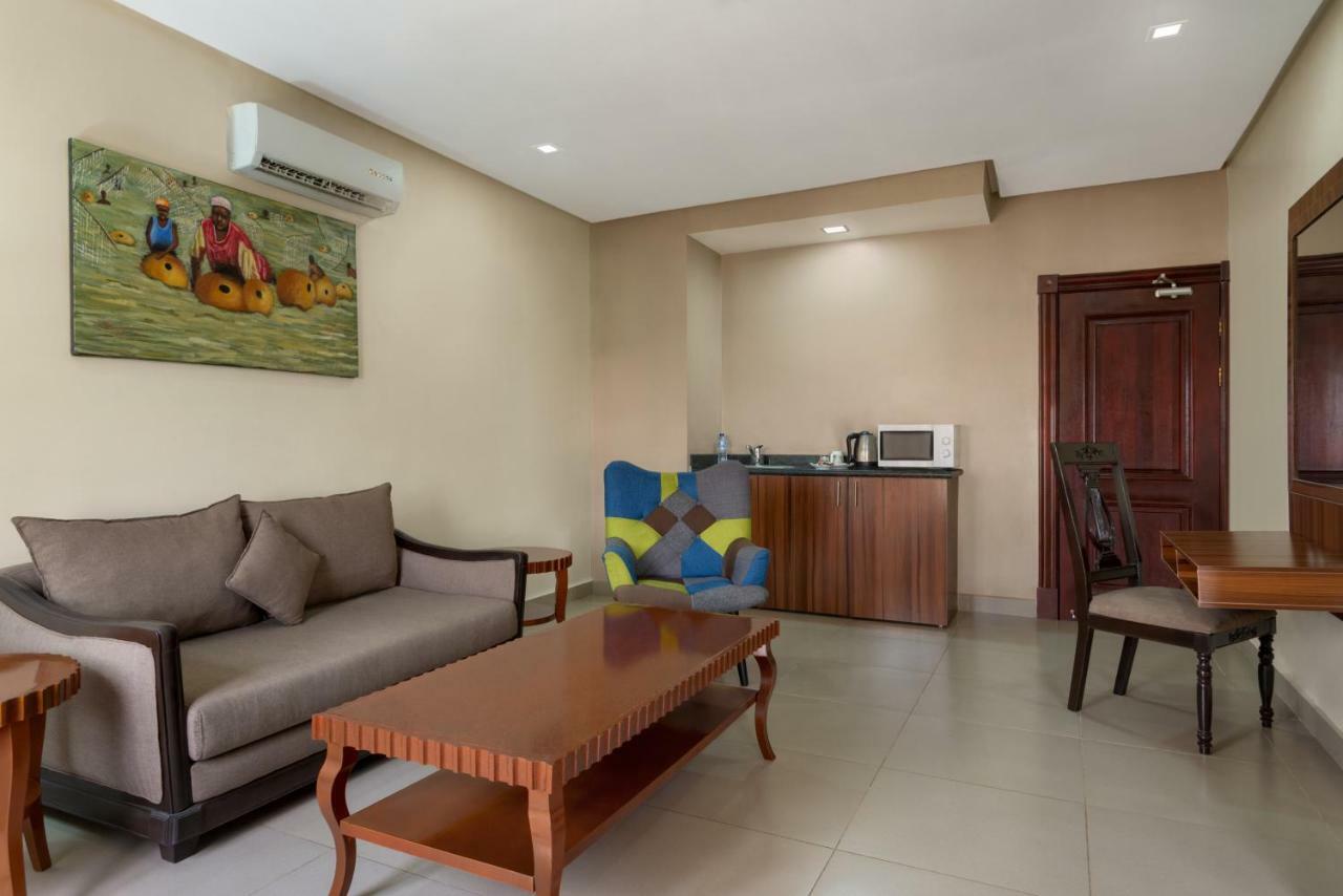 Hawthorn Suites By Wyndham אבוג'ה מראה חיצוני תמונה