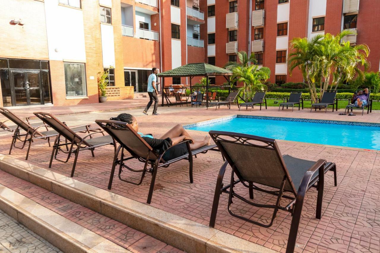 Hawthorn Suites By Wyndham אבוג'ה מראה חיצוני תמונה